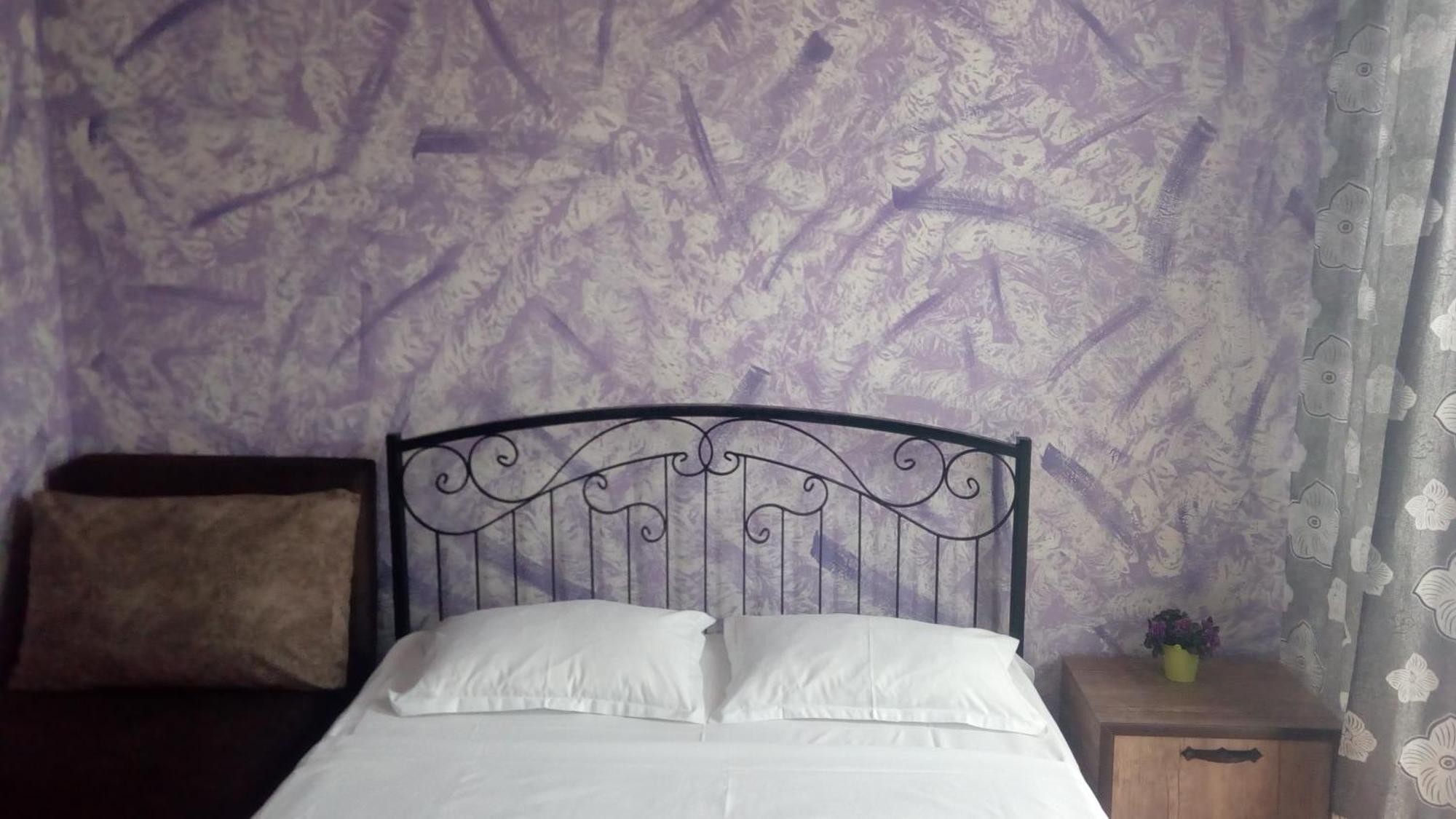 Hotel Isani Tbilisi Quarto foto